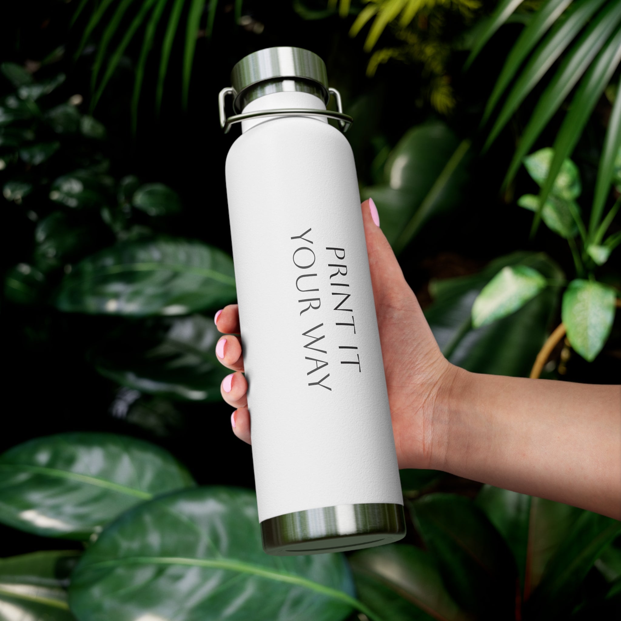 Insulated Water Bottle - Copper Vacuum 22oz, Eco-Friendly Drinkware, Stylish Bottle for Active Lifestyles