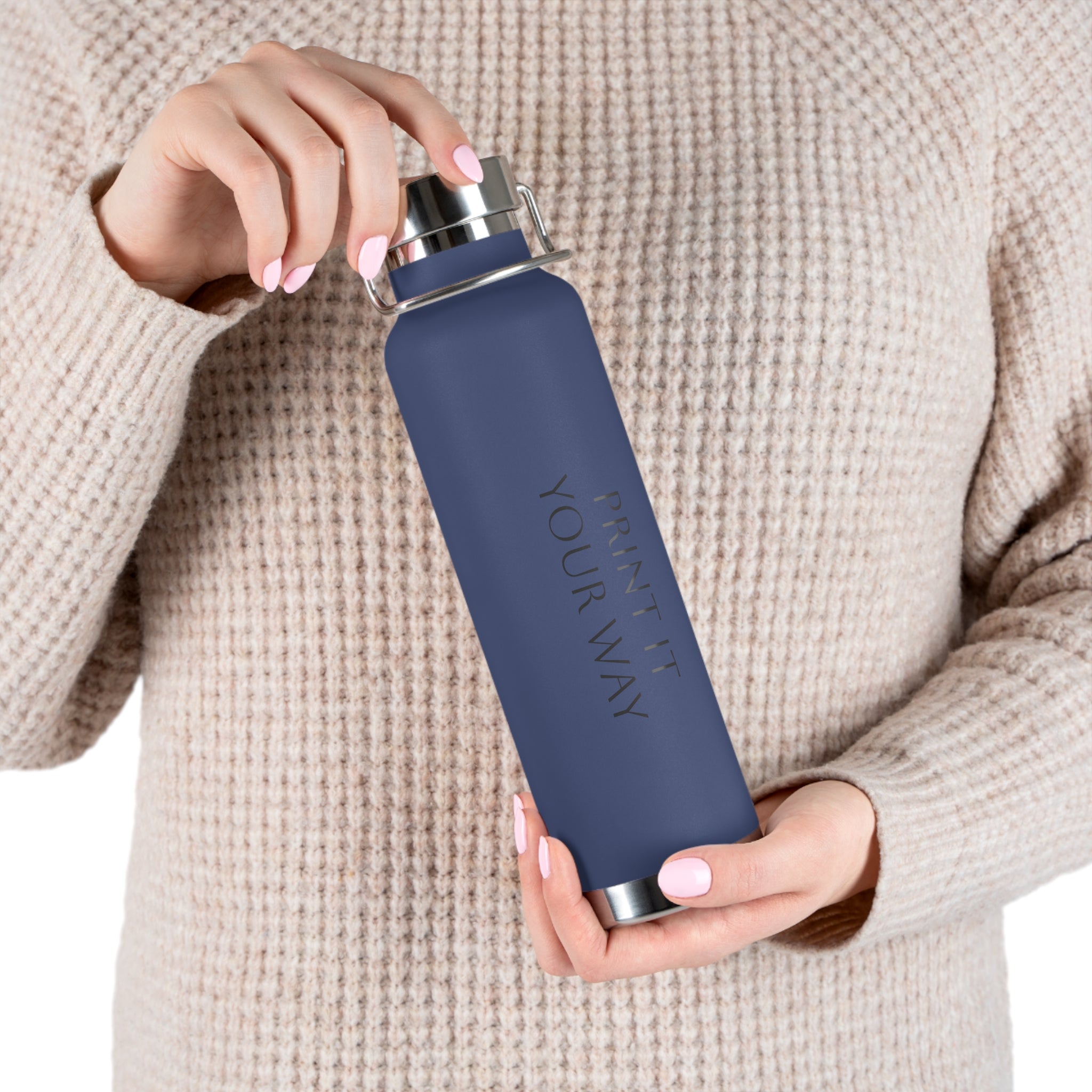 Insulated Water Bottle - Copper Vacuum 22oz, Eco-Friendly Drinkware, Stylish Bottle for Active Lifestyles