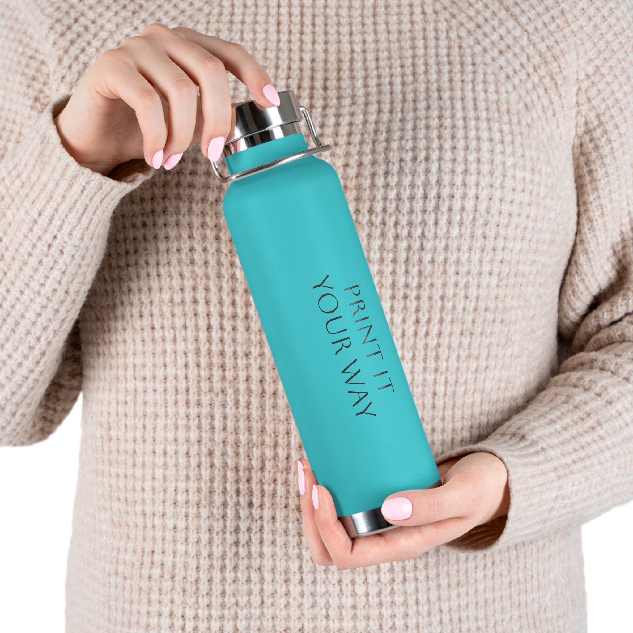 Insulated Water Bottle - Copper Vacuum 22oz, Eco-Friendly Drinkware, Stylish Bottle for Active Lifestyles