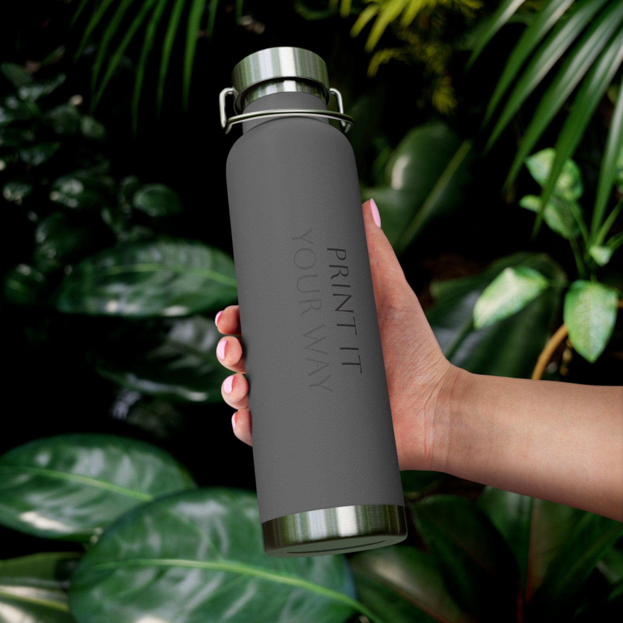Insulated Water Bottle - Copper Vacuum 22oz, Eco-Friendly Drinkware, Stylish Bottle for Active Lifestyles